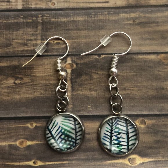 Costa Rica Escape Key Chain Purse Clip Earrings Tassel Color Street Retired - Picture 2 of 3